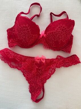 Victoria's Secret Red Lace Push-Up Bra & Lace Thong Set